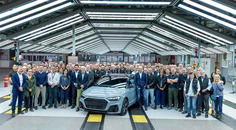 Audi redefine su estrategia: adiós al A1 y Q2 para apostar por el lujo eléctrico