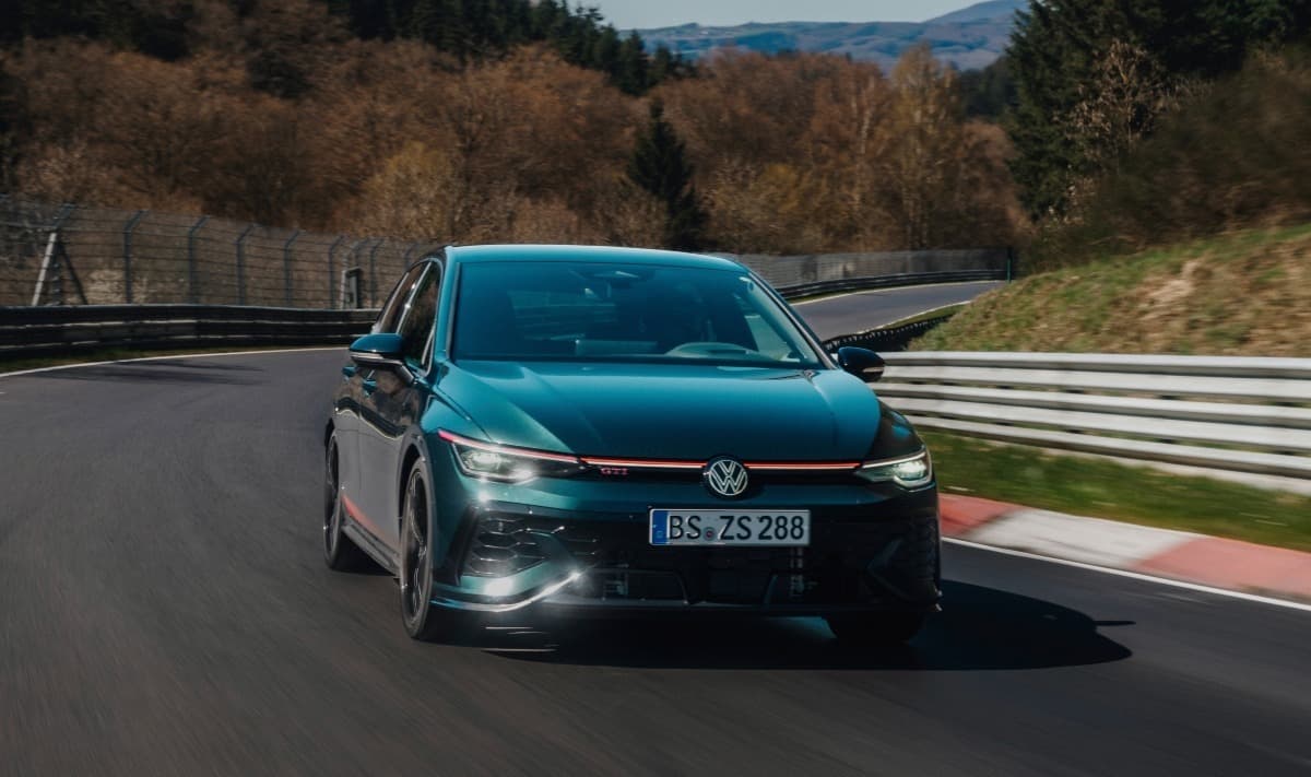 Volkswagen marca un nuevo récord con el Golf GTI Edition 50 en Nürburgring