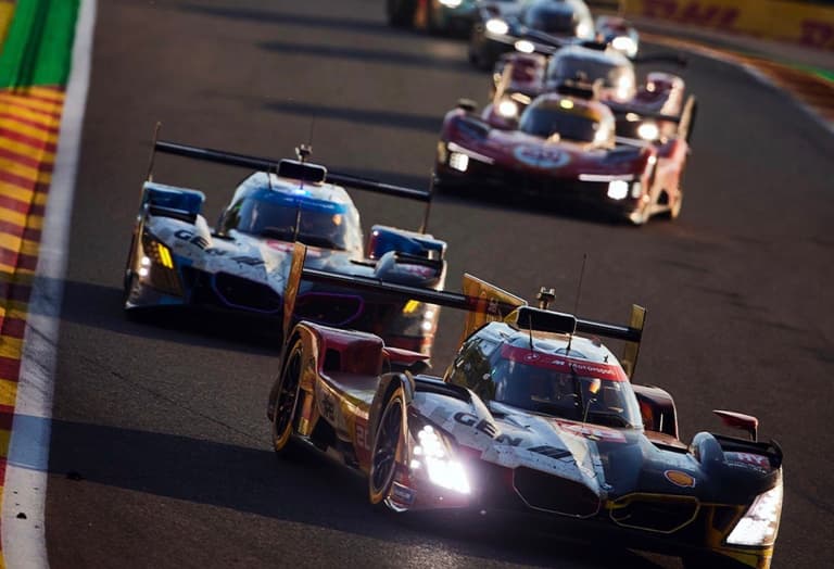 BMW hace historia en Spa y conquista su primer triunfo en el WEC