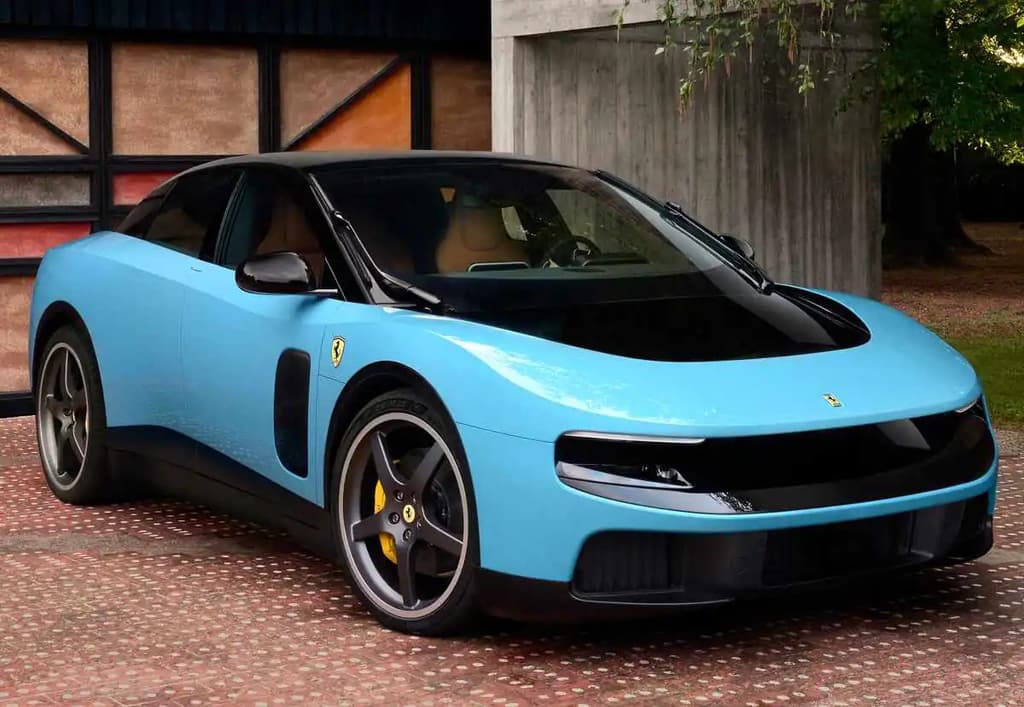 Misterio, lujo y 1.050 caballos: Así es el Ferrari Luce, el primer superdeportivo eléctrico de la marca
