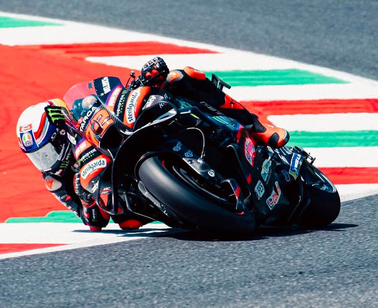 Bezzecchi triunfa en casa y conquista el GP de Italia