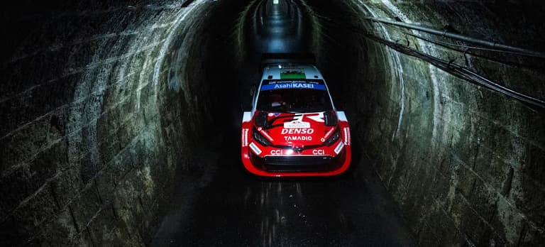 Elfyn Evans se impone en Japón y afianza el liderato del WRC