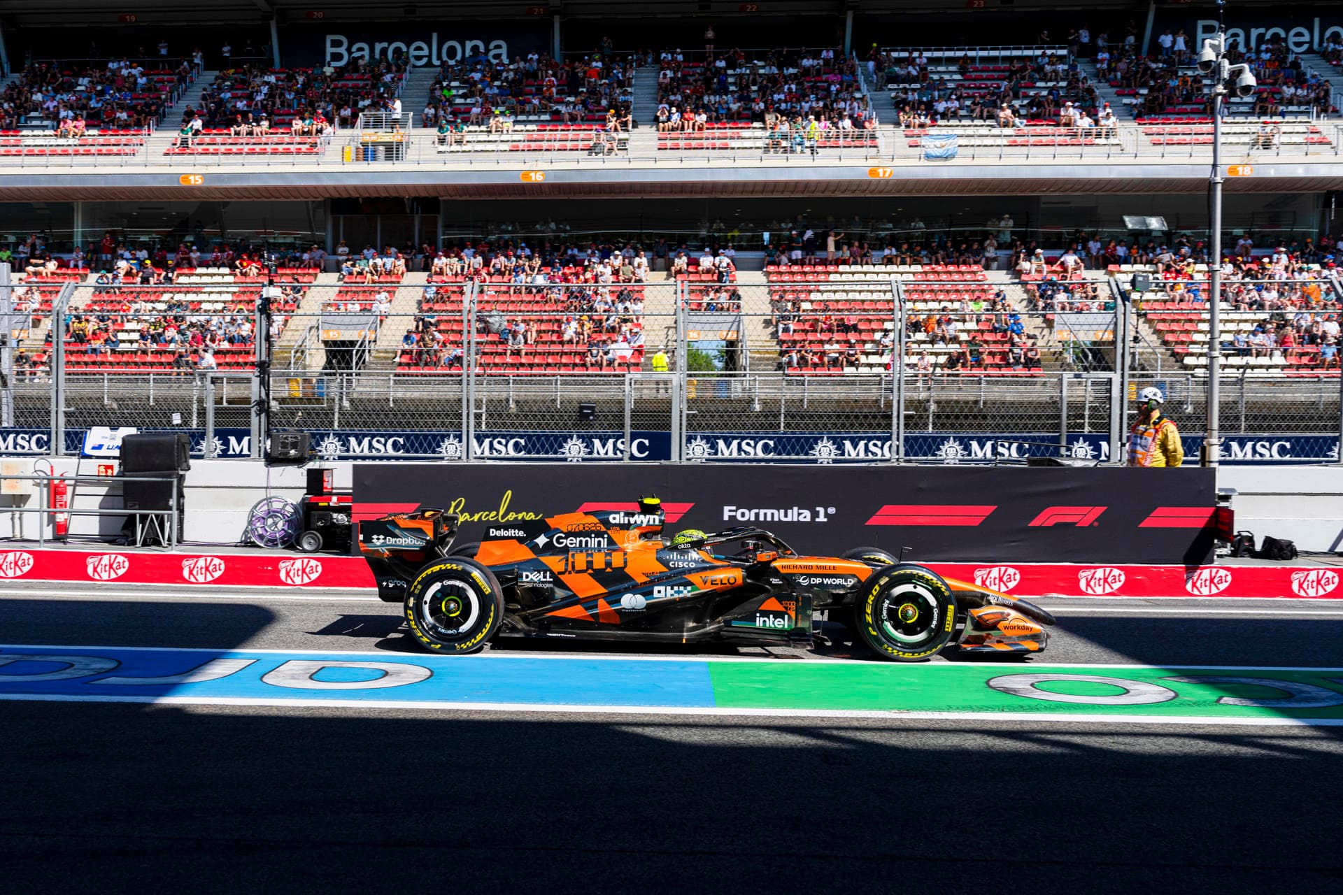Norris se quedó con el mejor tiempo de la jornada en Montmeló