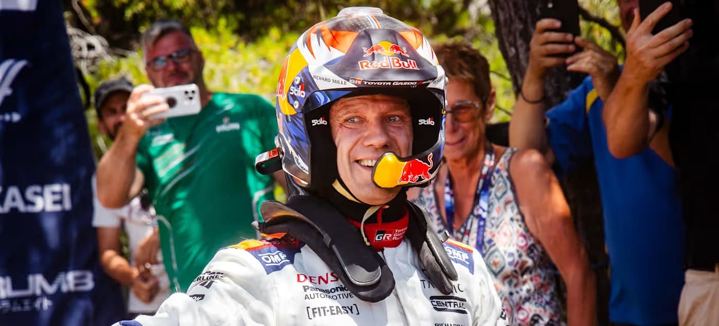 Ogier sigue en carrera por el décimo título