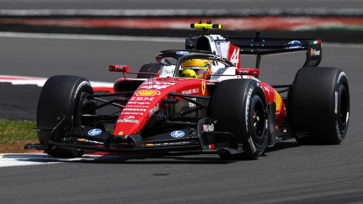 Hamilton lidera el único entrenamiento libre en Silverstone