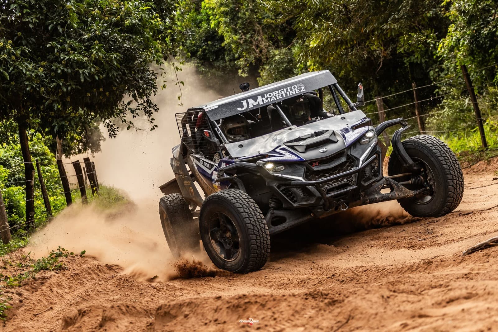 Jorge Martínez domina el Rally Warnes de principio a fin