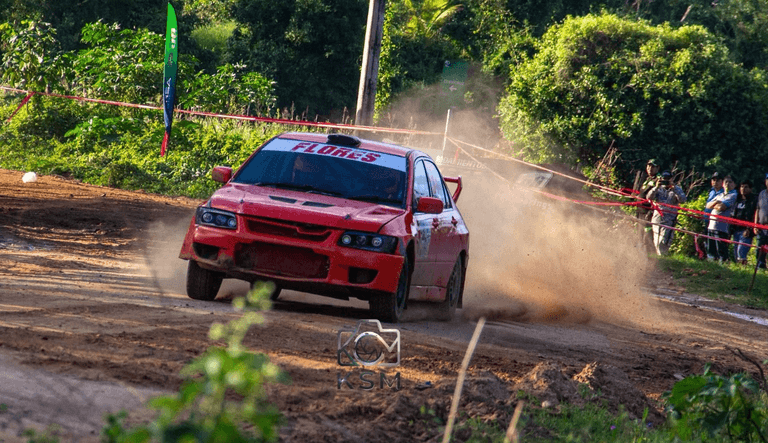 Luis Flores se queda con la victoria en el Rally El Torno