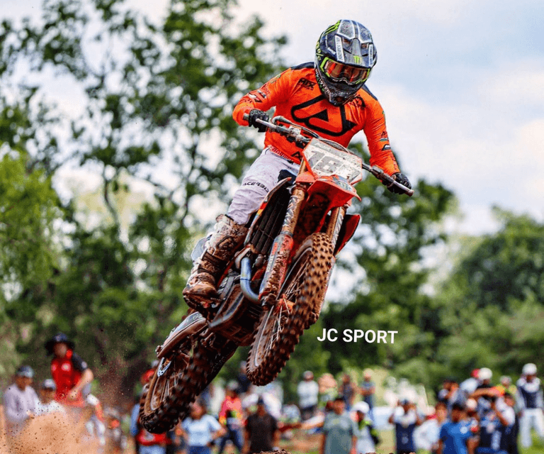 Marco Antezana firma un fin de semana perfecto en Montero