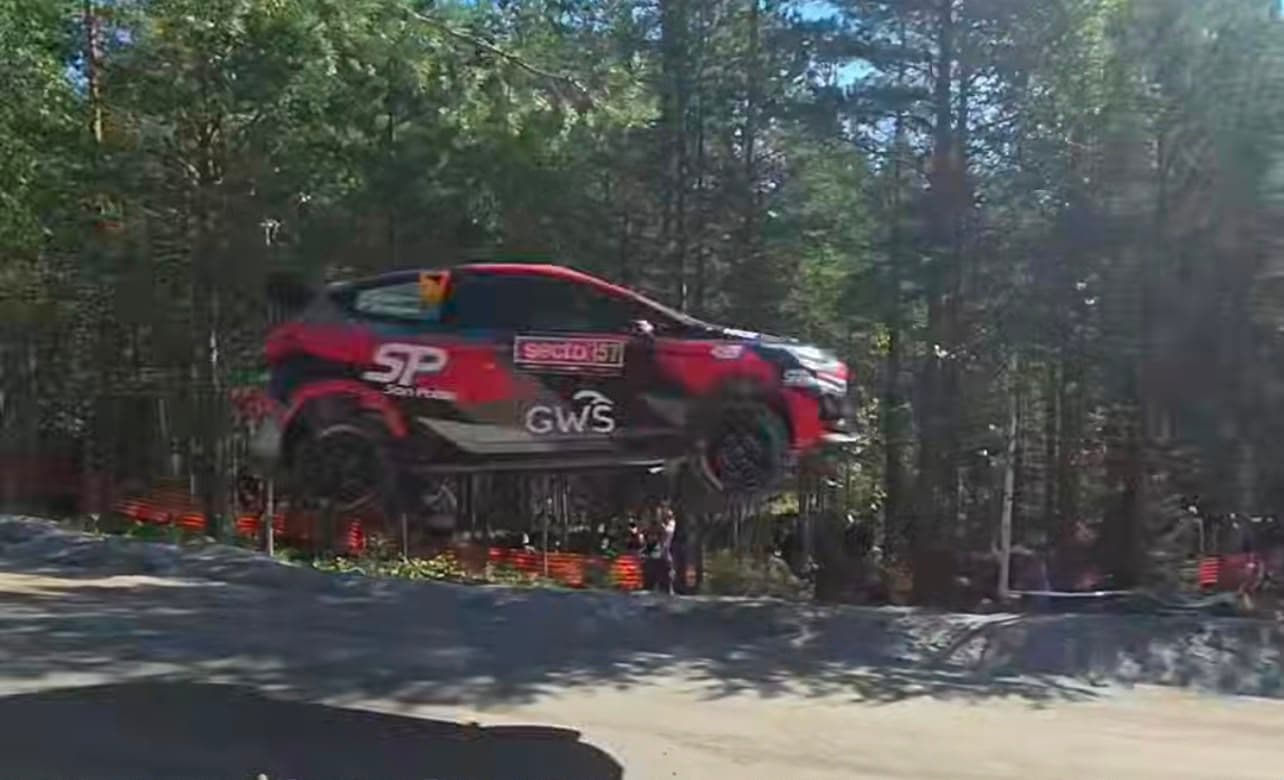 Nataniel Bruun ya acelera en el Rally de Finlandia