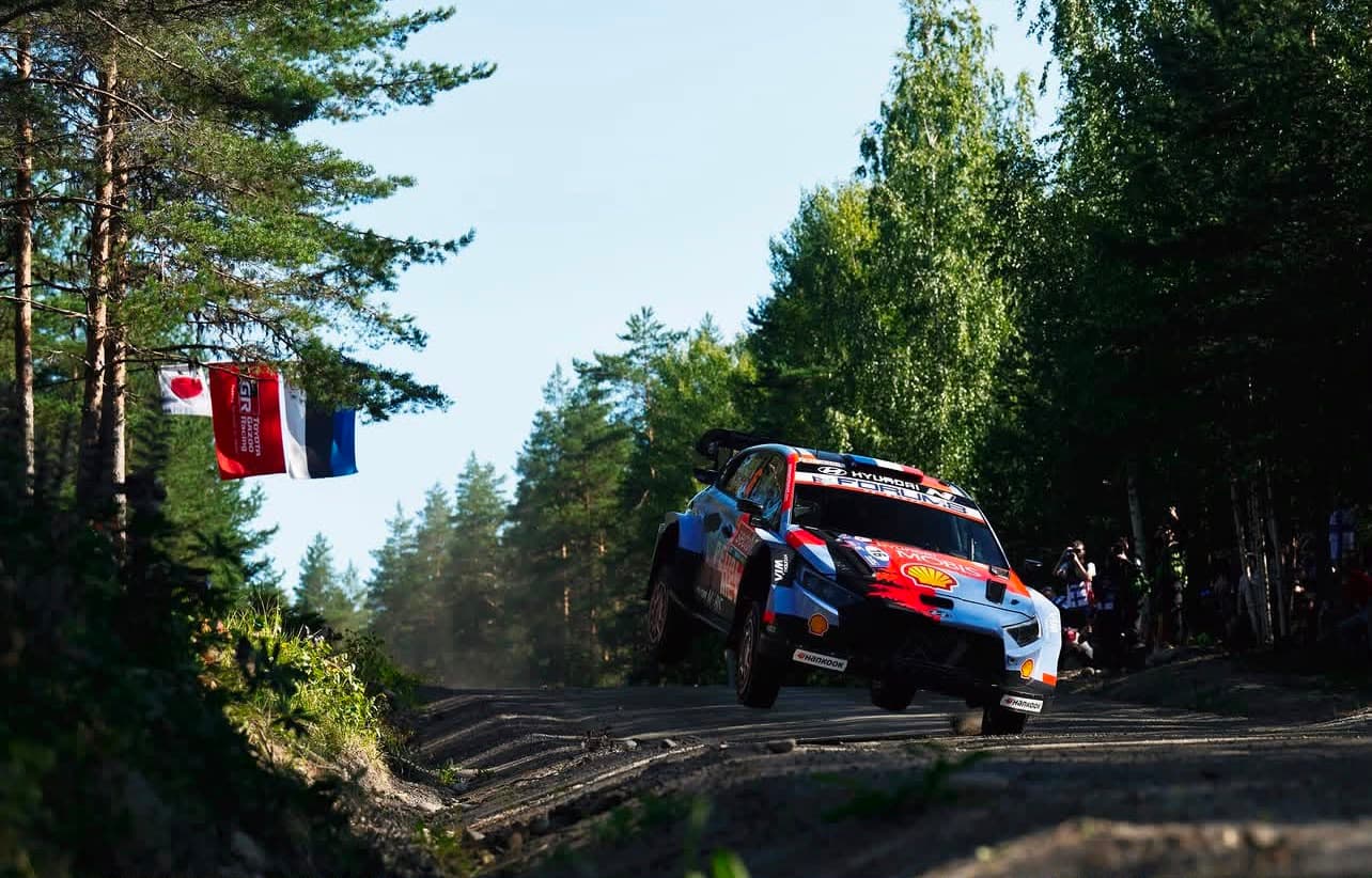 Fourmaux toma el mando del Rally de Finlandia
