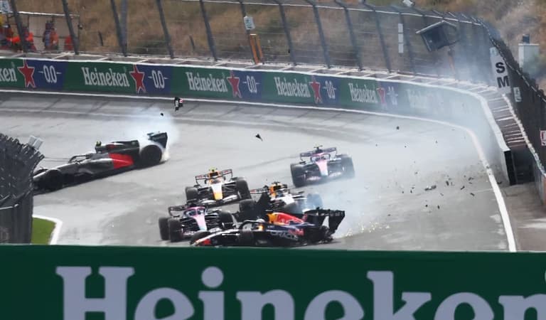 Verstappen, tras el accidente en Zandvoort: “Podría haber sido mucho peor”