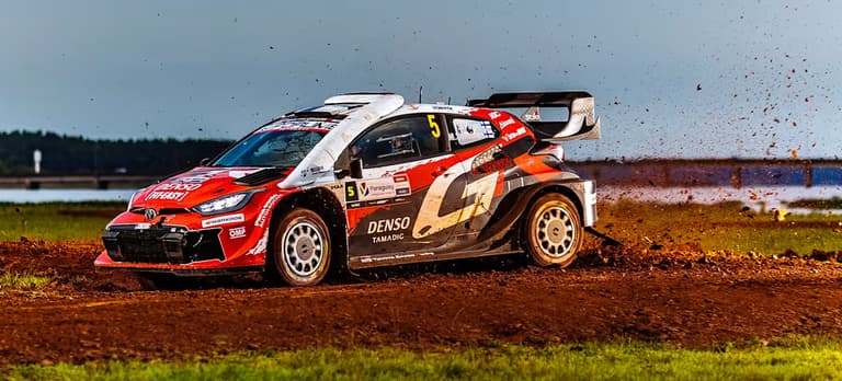 Pajari gana en Paraguay y va por el liderato del WRC
