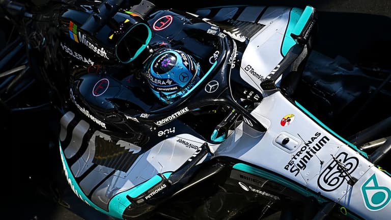 Russell le 'roba' el protagonismo a Ferrari en la calurosa Monza