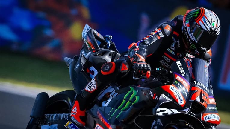 Marco Bezzecchi arrebata el mejor tiempo a Marc Márquez en los minutos finales