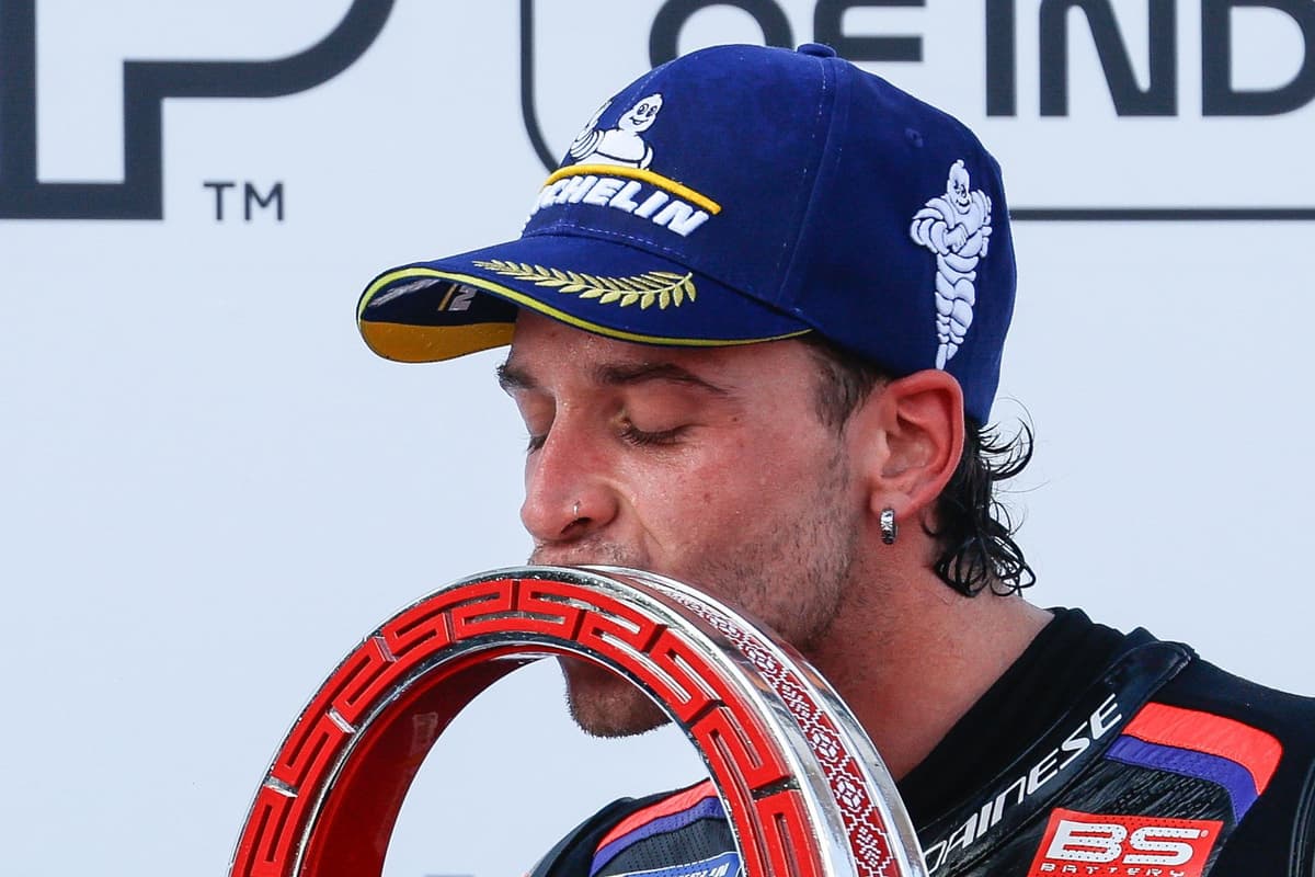 Bezzecchi conquista Indonesia y Martín recupera el liderato de MotoGP