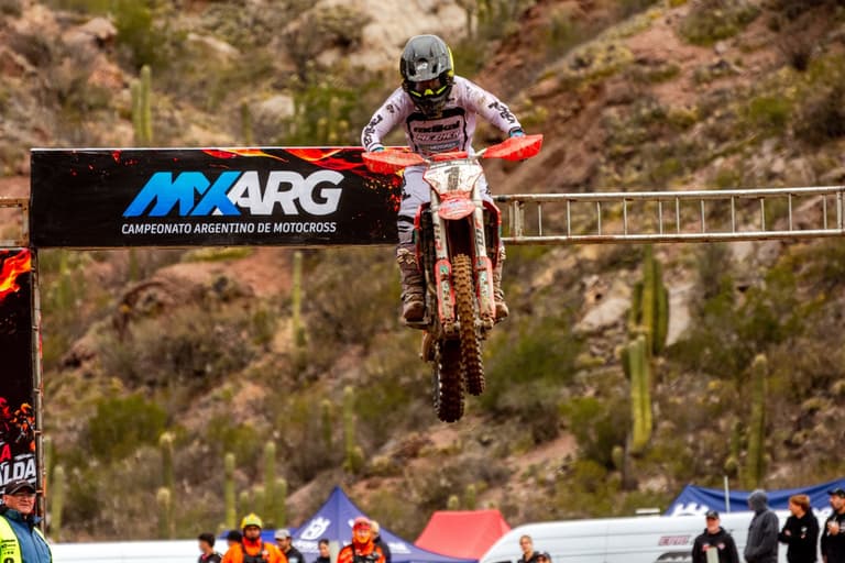 María René Padilla conquista el bicampeonato argentino de motocross