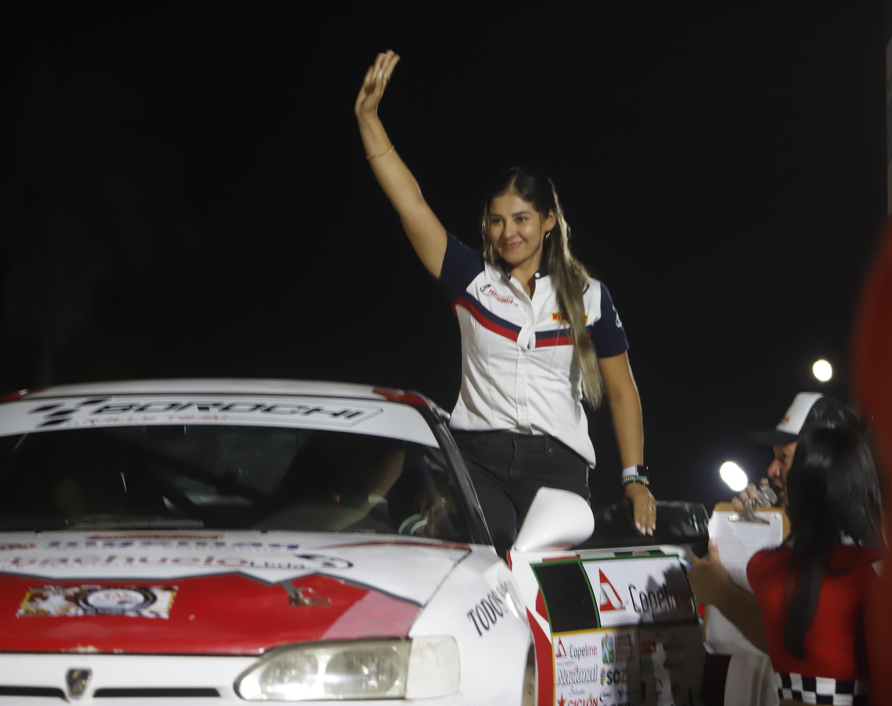 Lucero, la reina del rally conquista Bolivia