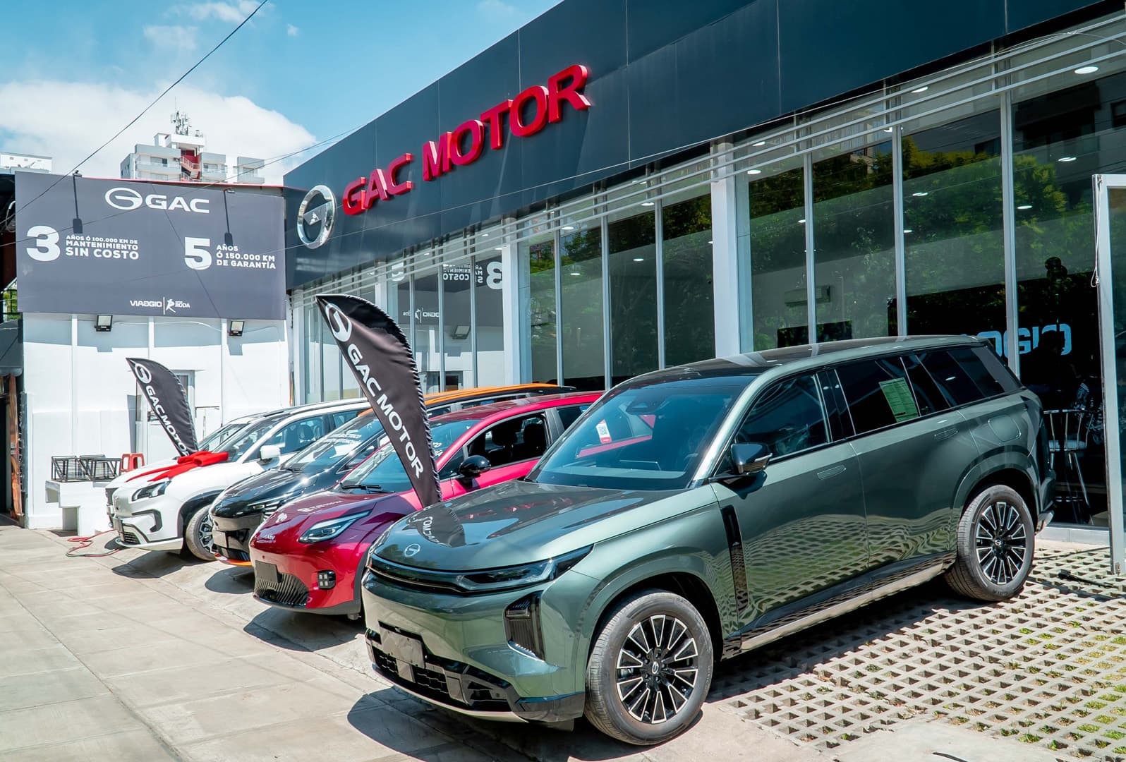 GAC presentó en Cochabamba la S7 híbrida premium y la camioneta SE: tecnología y potencia en una nueva era automotriz