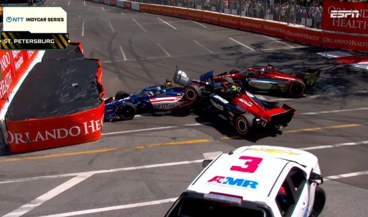 Debut accidentado de Mick Schumacher en la IndyCar: abandonó en la primera vuelta tras un choque múltiple