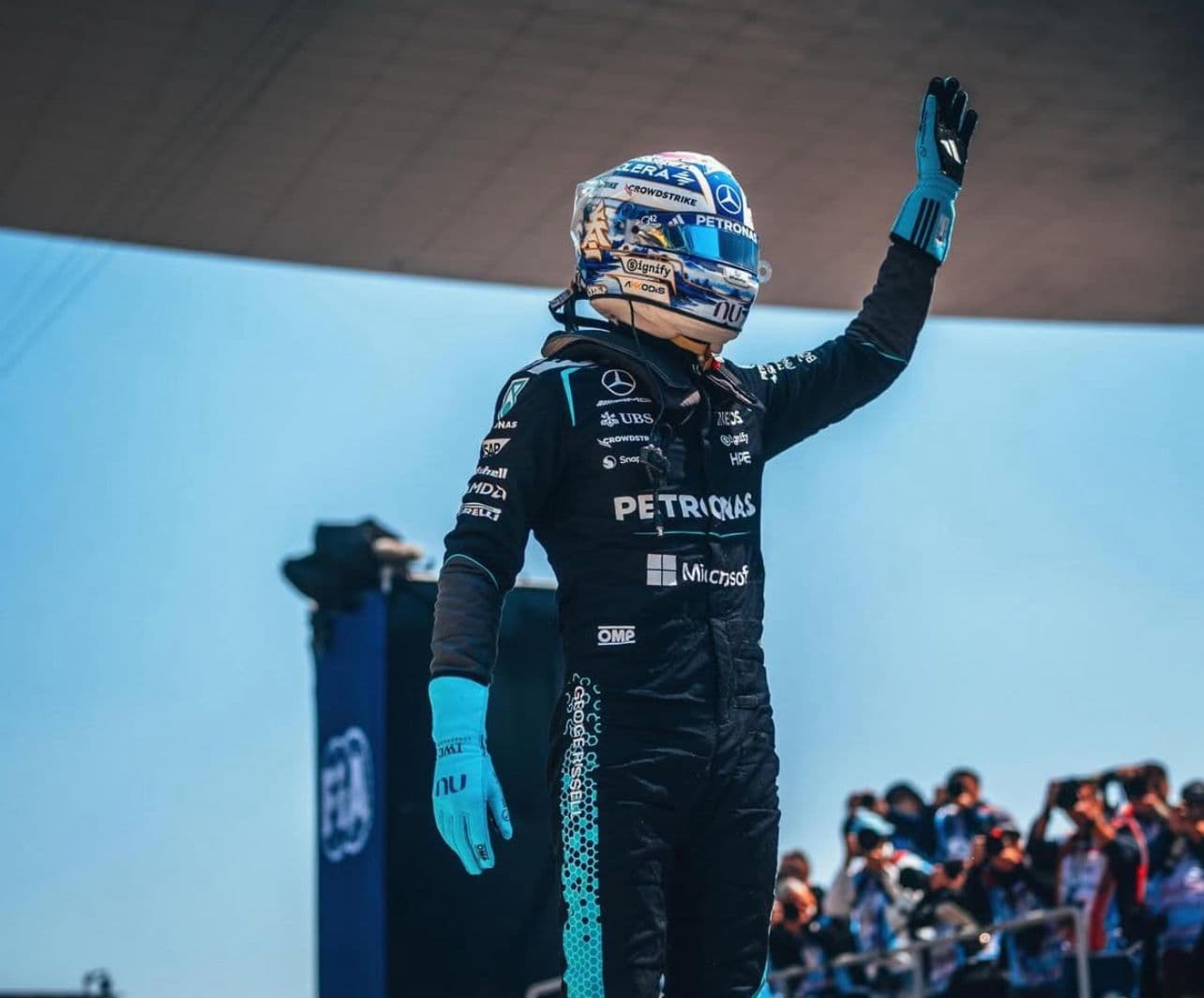 Russell se queda con la primera sprint del año en Shanghái