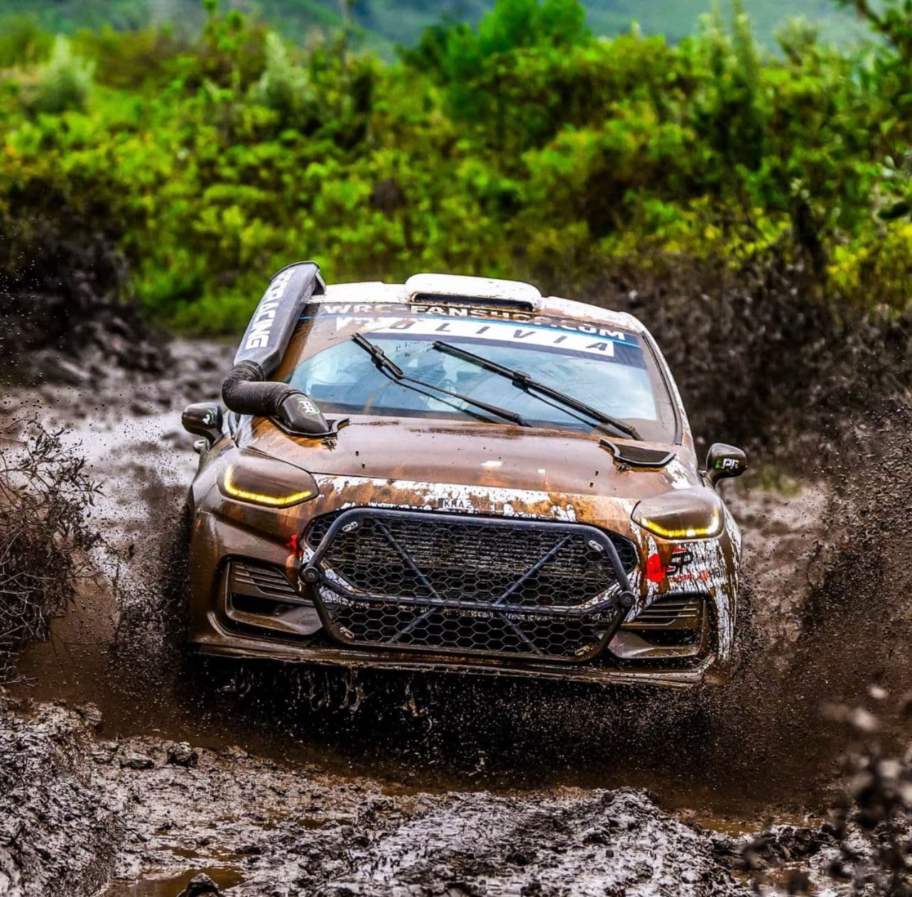 Nataniel Bruun gana la etapa del día en el Rally Safari de Kenia