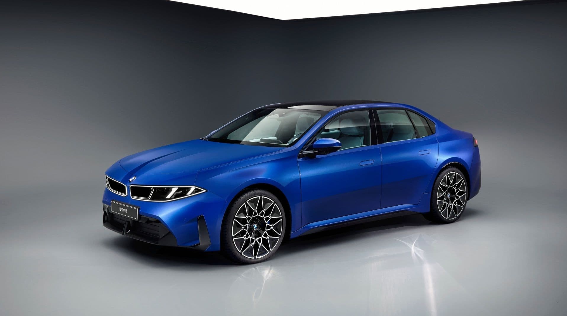 BMW electrifica su historia: el nuevo i3 redefine al icónico Serie 3