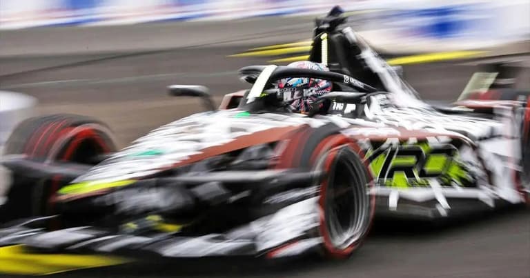 Dan Ticktum al frente en el estreno de la Fórmula E en Madrid