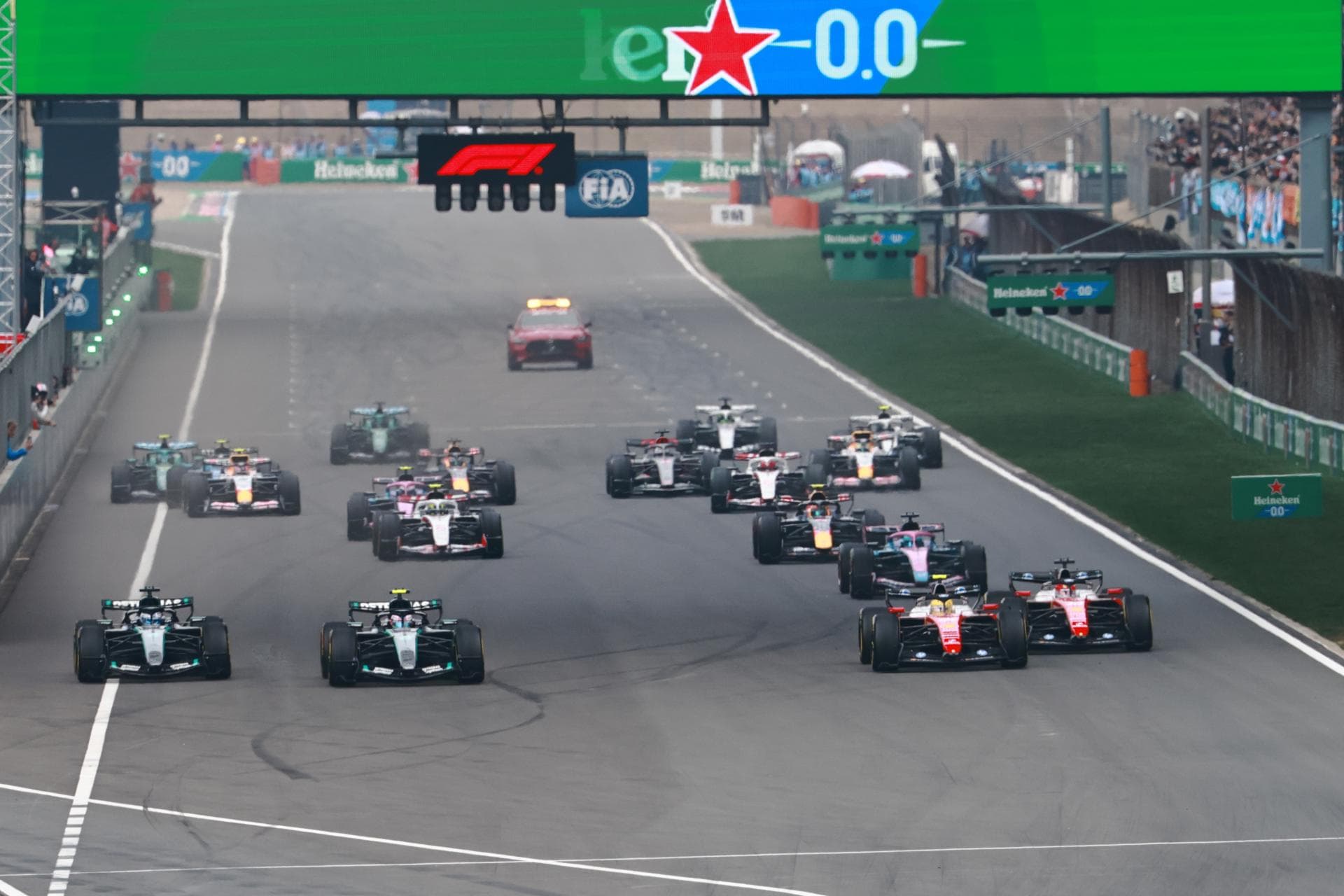 ¿Quién domina la F1? Así llegan pilotos y escuderías al GP de Japón