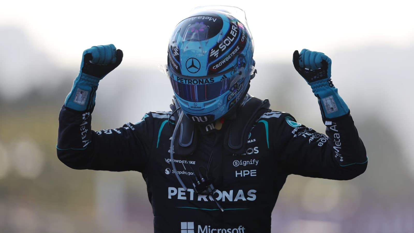 Russell gana un caótico Gran Premio de Azerbaiyán