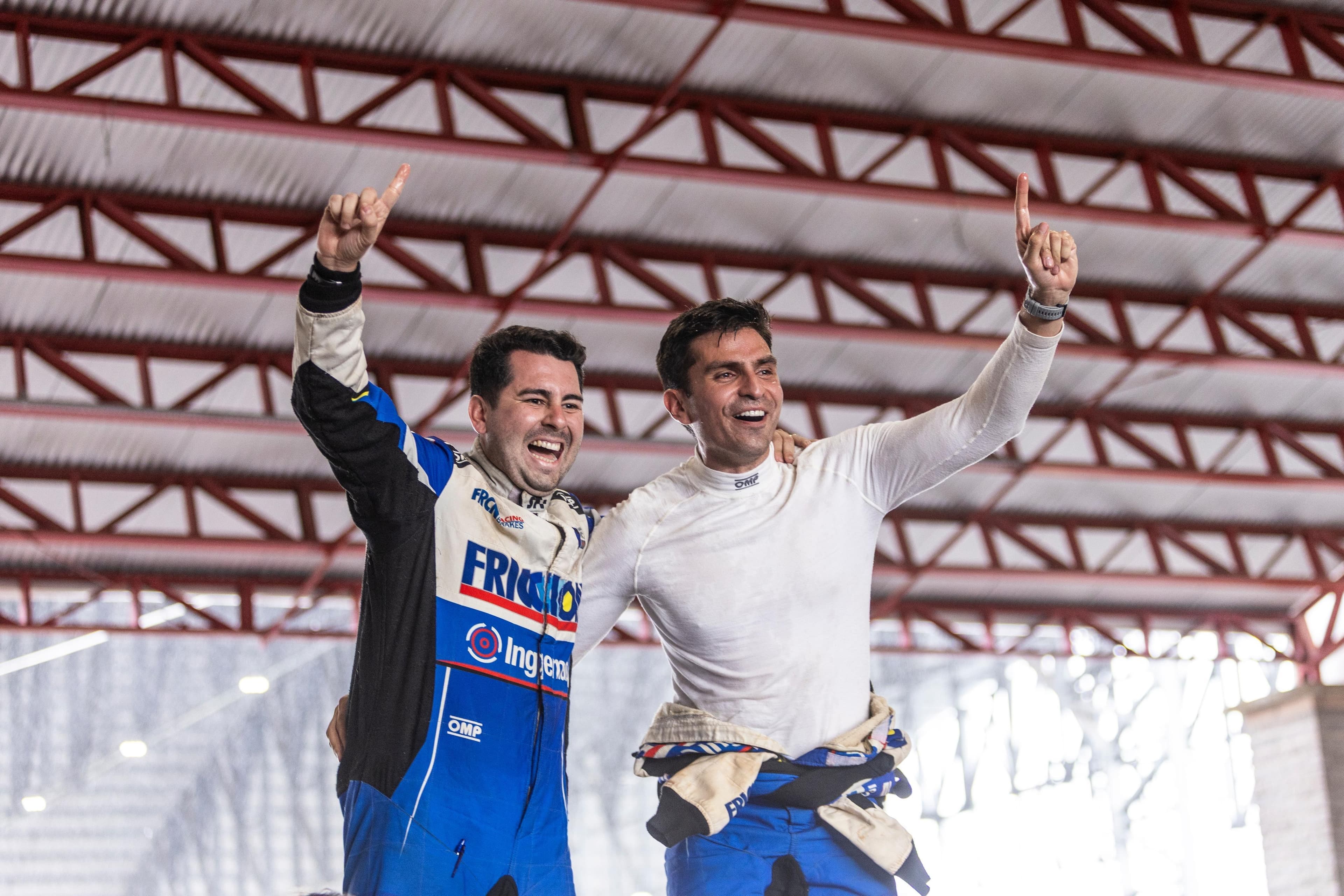 Franco y Hurtado ponen a Bolivia en lo más alto del Sudamericano de Rally